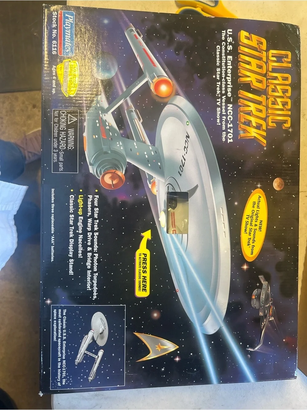 Classic Star Trek U.S.S. Enterprise NCC-1701 Electronic Ship